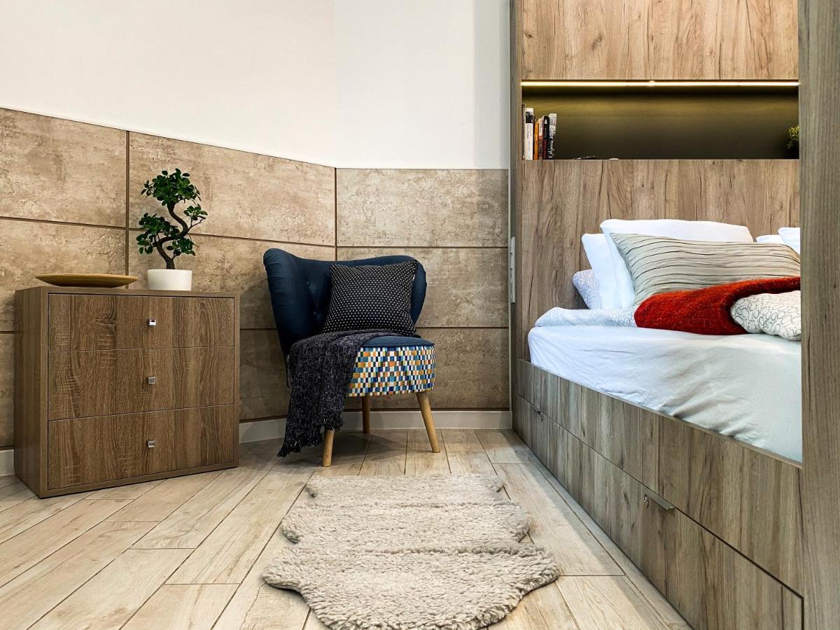 Beautiful Studio For Couples With Air Conditioning - Old Town & Main Station Krakow Ngoại thất bức ảnh
