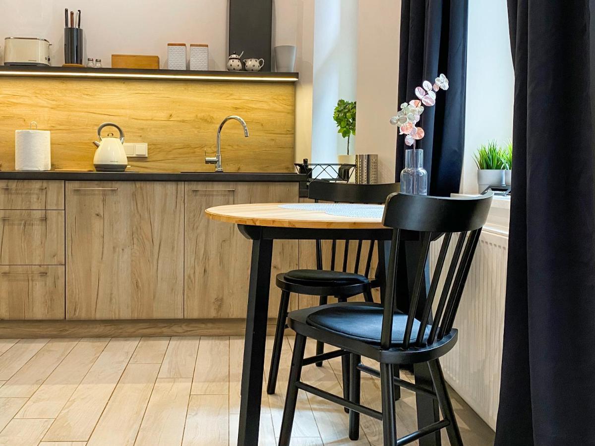 Beautiful Studio For Couples With Air Conditioning - Old Town & Main Station Krakow Ngoại thất bức ảnh
